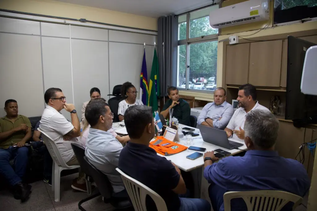 Prefeitura de camaragibe inicia ações emergenciais após transbordamento e anuncia conjunto habitacional para famílias atingidas