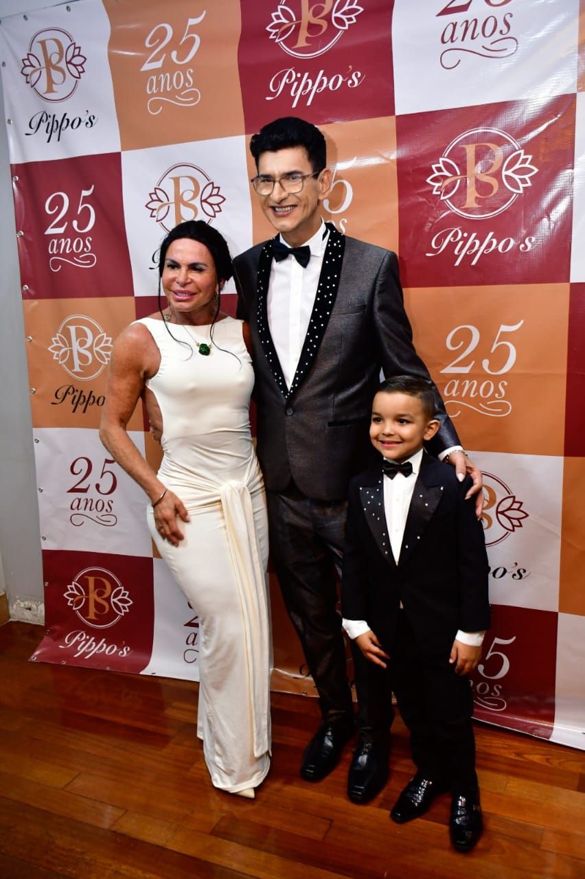 Val Couto e Kaddu Smith transformam Rolândia no epicentro do entretenimento brasileiro em uma noite histórica que reuniu grandes estrelas da música nacional